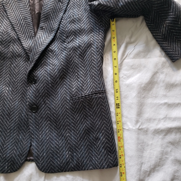 Vintage Ungaro Single Breasted Men's Wool Jacket - Size 43 Reg - Grey Chevron - Picture 8 of 10